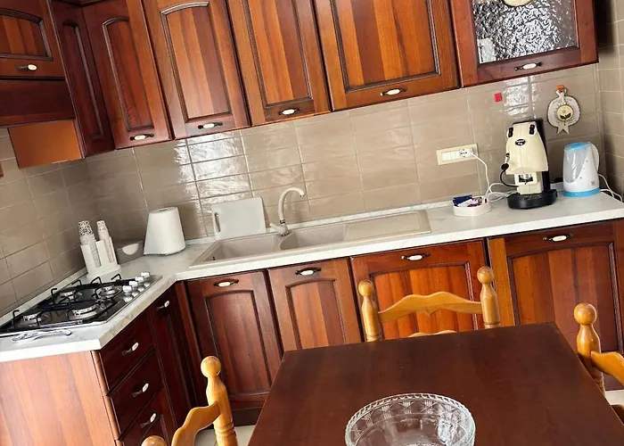 Le Di Rosa E Antonio